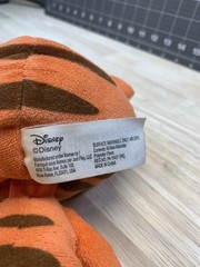 Disney – Expandable Peek A Plush – Winnie the Pooh – Tigger Plush Toy