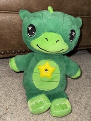Star Belly DREAMY DINO Dream Lites Green 12in Projection Plush Color Changing