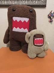 Brown DOMO Kun Character – Duo