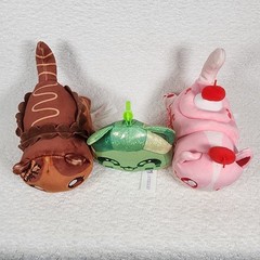 3 – Aphmau MeeMeows Green Emerald, Chocolate Cake, Cherry Cupcake Surprise LOT