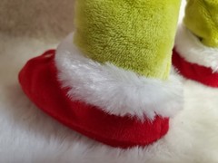 Dr. Seuss Santa Grinch 14″ Side Stepper 2024 Plush w/ tags – “You’re a Mean One”