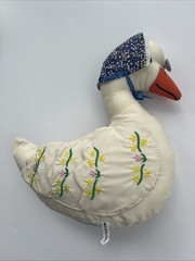 VTG Mother Goose Museum Of Fine Arts Boston Plush Nursery Rhymes Decor Easter