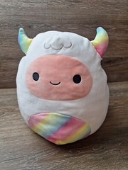 8″ Squishmallow “Yuri the Yeti” With Rainbow Tummy Plush