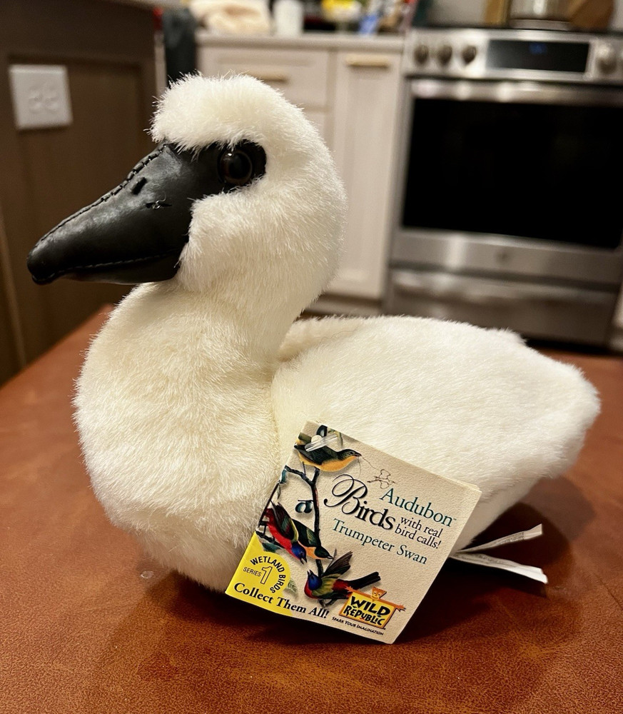 Wild Republic Audubon Birds Trumpeter Swan collectible w/tags. No sound