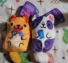 Cepia LLC Dogs vs. Squirls Pete & Jack bean bag plush w/ tag