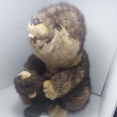 Costco Exclusive Brown Beaver with Baby Plush Stuffed Animal 18″ Tall