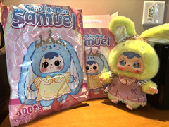 Samuel 400% Crown Rabbit -Sweet Dreams – light green with changing eyes.