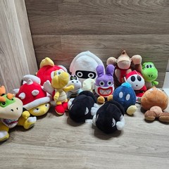 Super Mario Bros Plush Lot (MixedSizes)